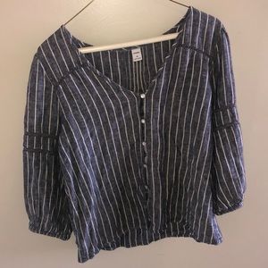 Women’s white striped blouse, puffed sleeves.